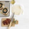 Delia'的Portabello蘑菇，辣香肠和百里香魔法挞食谱图片