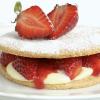 Delia's草莓榛子酥饼与草莓泥食谱的图片