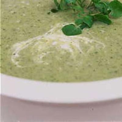 Delia's Green Herb Soup食谱的图片