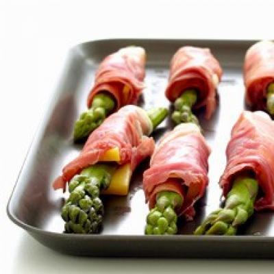 A picture of Delia's Asparagus Under Wraps recipe