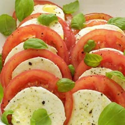 A picture of Delia's Tomato, Mozzarella and Basil Salad recipe