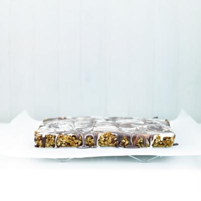 Delia's巧克力大理石纹能量棒食谱的图片