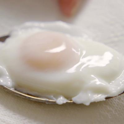 A picture of Delia's Poached Eggs recipe