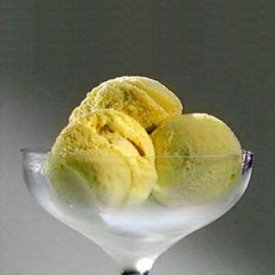 迪莉娅的照片# 039;醋栗和接骨木花冰淇淋的配方