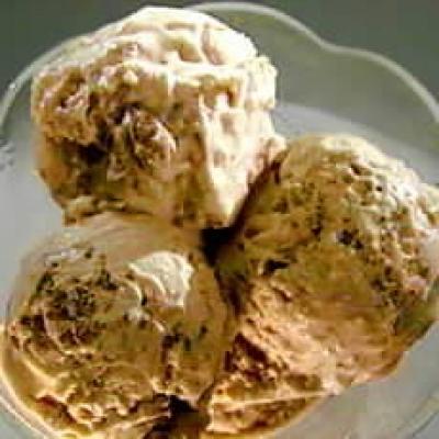 Delia's大黄酥皮冰淇淋配方的图片