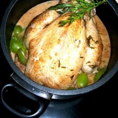 Delia's pot -roast Chicken Veronique食谱的图片